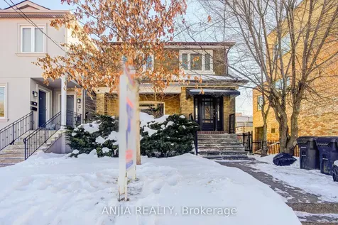 7 Linnsmore Crescent Toronto ON M4J 4J5