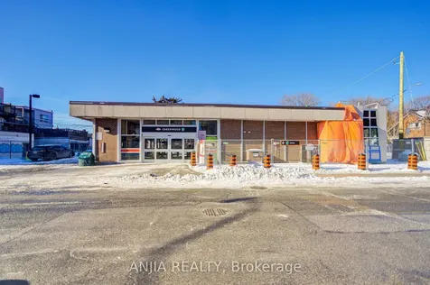 7 Linnsmore Crescent Toronto ON M4J 4J5
