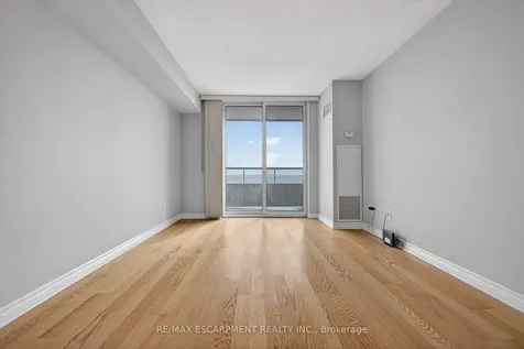 61 Town Centre Court Toronto ON M1P 5C5