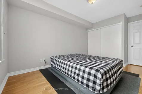 61 Town Centre Court Toronto ON M1P 5C5