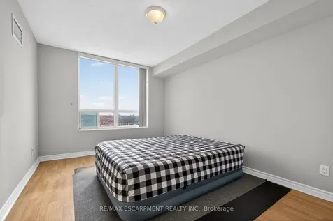 61 Town Centre Court Toronto ON M1P 5C5