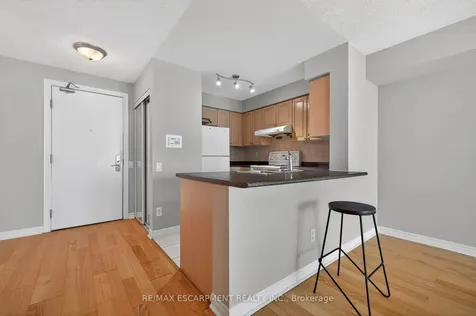 61 Town Centre Court Toronto ON M1P 5C5