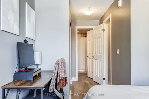 21 Brookhouse Drive Clarington ON L1B 0B4