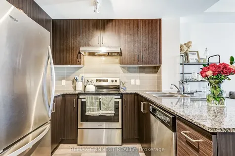 21 Brookhouse Drive Clarington ON L1B 0B4