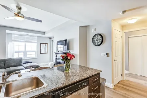 21 Brookhouse Drive Clarington ON L1B 0B4