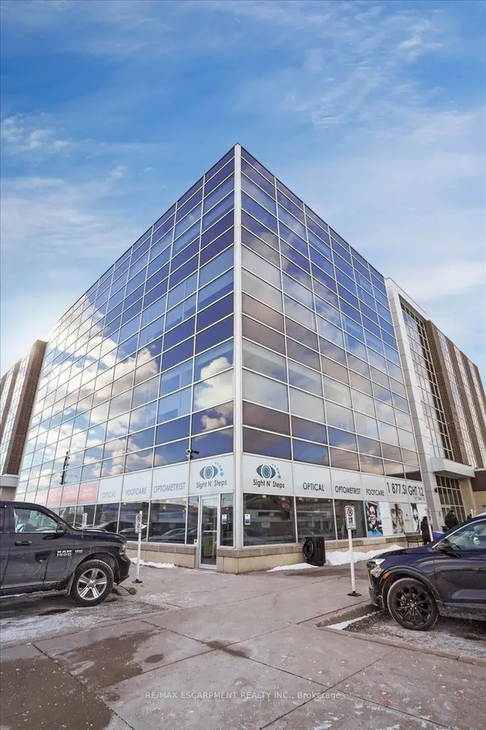 300 Rossland Road E Ajax ON L1Z 0K4
