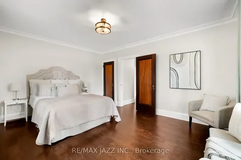 690 Bessborough Drive Oshawa ON L1G 4H2