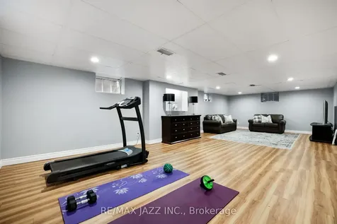 690 Bessborough Drive Oshawa ON L1G 4H2