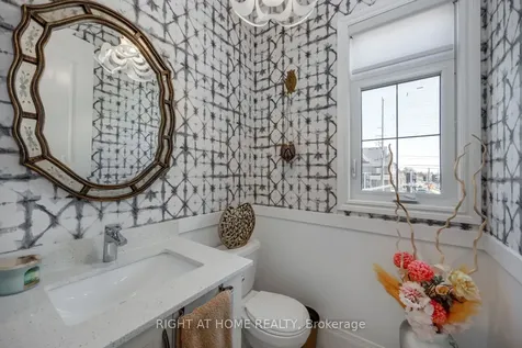 14 Seagrave Lane Ajax ON L1T 0P2