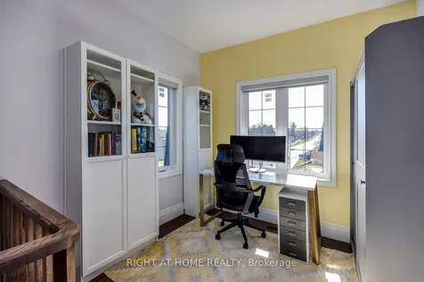 14 Seagrave Lane Ajax ON L1T 0P2