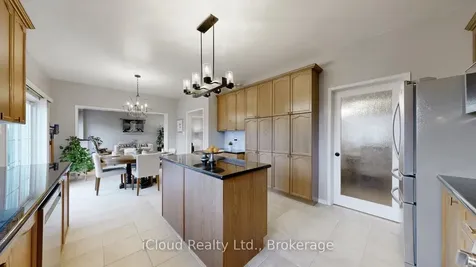 33 Alden Square Ajax ON L1T 4Z2