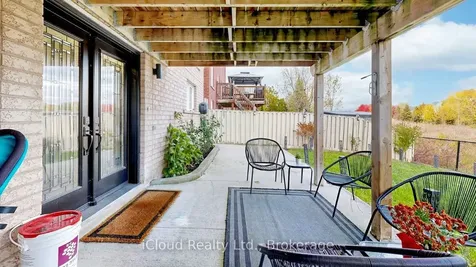 33 Alden Square Ajax ON L1T 4Z2