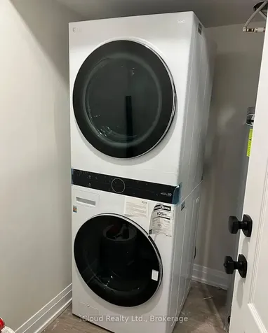 33 Alden Square Ajax ON L1T 4Z2