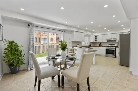 19 Ballgrove Crescent Ajax ON L1T 4Z3