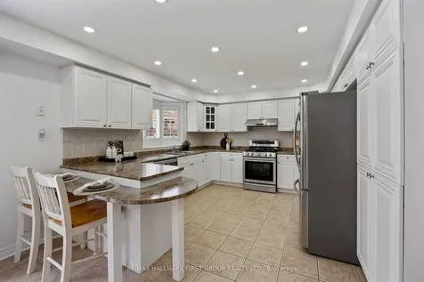 19 Ballgrove Crescent Ajax ON L1T 4Z3