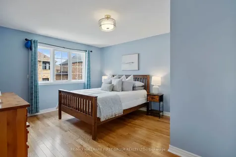 19 Ballgrove Crescent Ajax ON L1T 4Z3