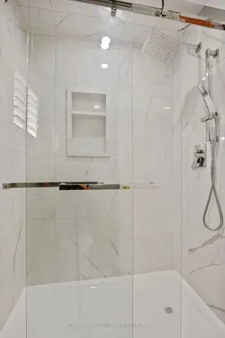 19 Ballgrove Crescent Ajax ON L1T 4Z3