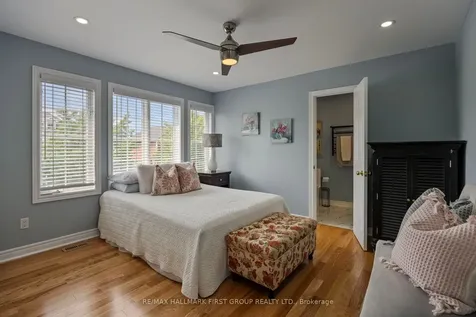 19 Ballgrove Crescent Ajax ON L1T 4Z3