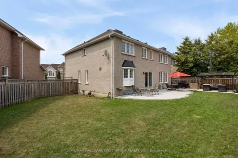 19 Ballgrove Crescent Ajax ON L1T 4Z3