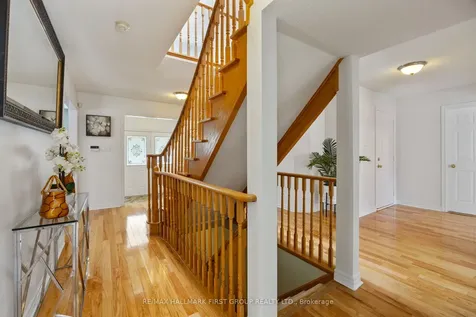 19 Ballgrove Crescent Ajax ON L1T 4Z3