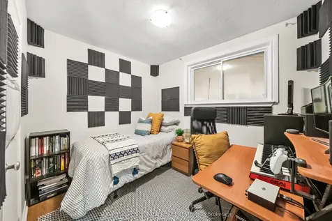 48 Billingsgate Crescent Ajax ON L1S 2R8