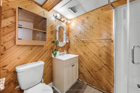 48 Billingsgate Crescent Ajax ON L1S 2R8