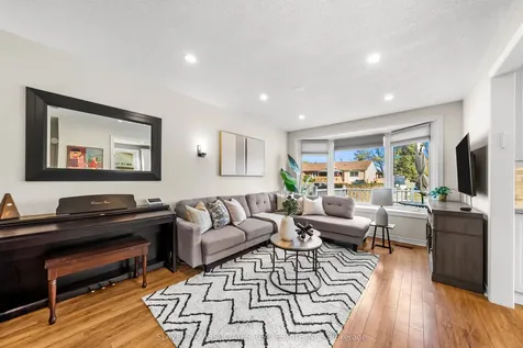 48 Billingsgate Crescent Ajax ON L1S 2R8