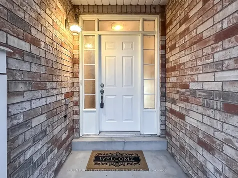 8 Croker Drive E Ajax ON L1S 7T3