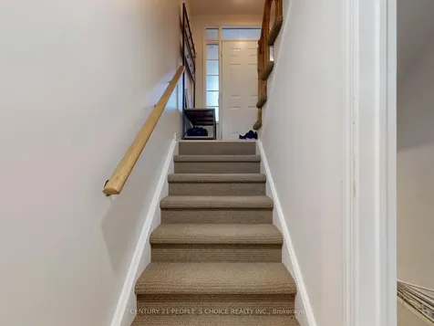 8 Croker Drive E Ajax ON L1S 7T3