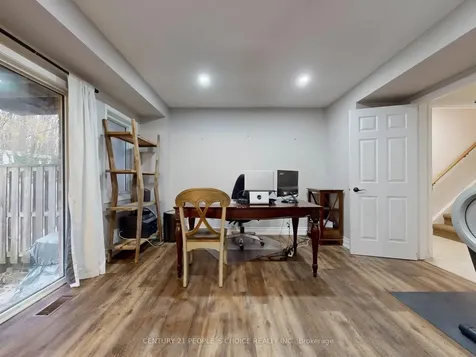 8 Croker Drive E Ajax ON L1S 7T3