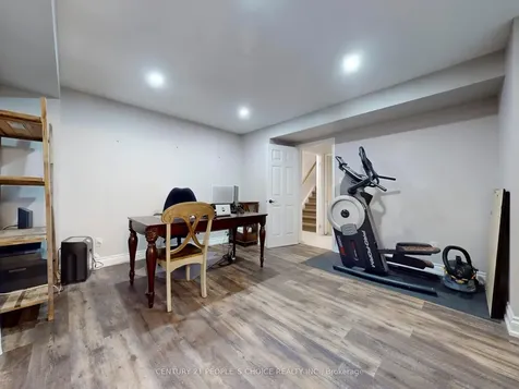 8 Croker Drive E Ajax ON L1S 7T3