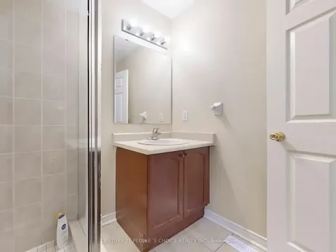 8 Croker Drive E Ajax ON L1S 7T3