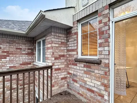 8 Croker Drive E Ajax ON L1S 7T3