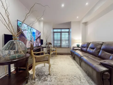 8 Croker Drive E Ajax ON L1S 7T3