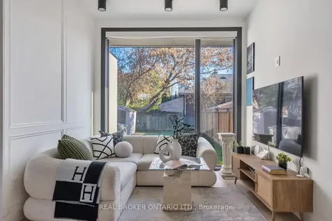 203 Oak Park Avenue Toronto ON M4C 4N2