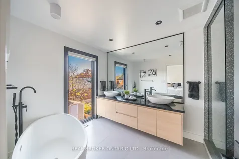 203 Oak Park Avenue Toronto ON M4C 4N2