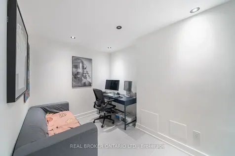 203 Oak Park Avenue Toronto ON M4C 4N2