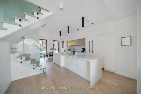 203 Oak Park Avenue Toronto ON M4C 4N2