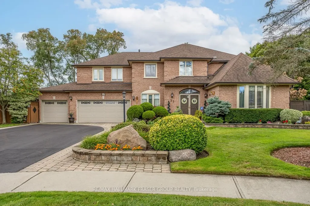 37 Leah Crescent Ajax ON L1T 3J2