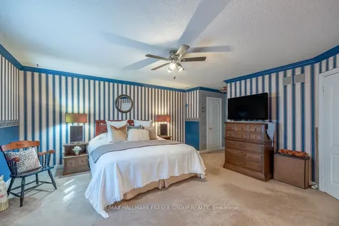 37 Leah Crescent Ajax ON L1T 3J2