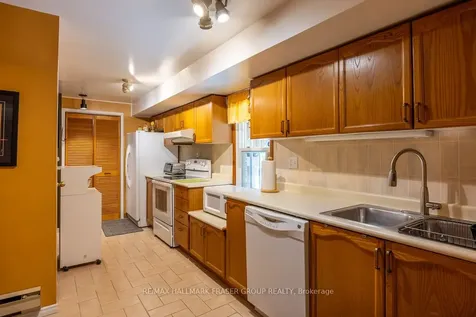 37 Leah Crescent Ajax ON L1T 3J2