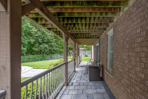 37 Leah Crescent Ajax ON L1T 3J2