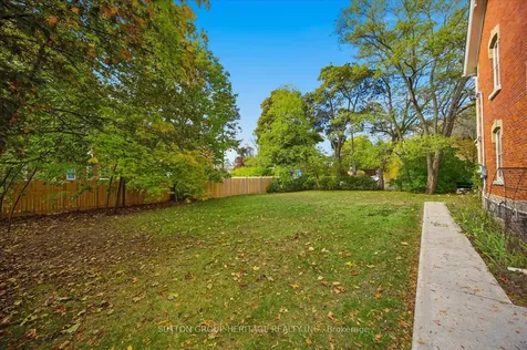 27 Old Kingston Road Toronto ON M1E 3J6