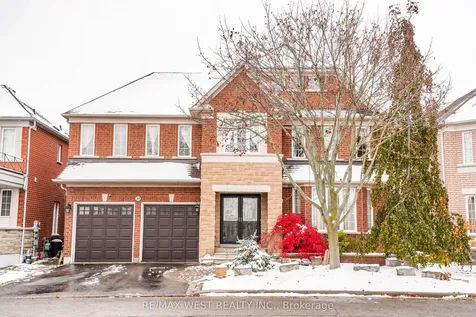 29 O'shea Crescent Ajax ON L1T 4W7