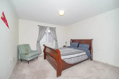 29 O'shea Crescent Ajax ON L1T 4W7