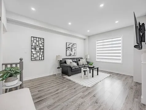 49 Hickling Lane N Ajax ON L1T 0P9