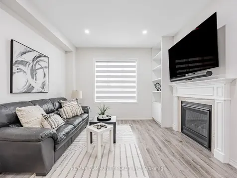 49 Hickling Lane N Ajax ON L1T 0P9