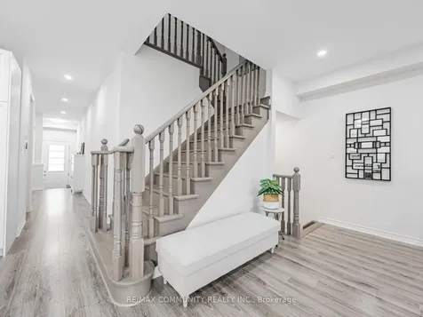 49 Hickling Lane N Ajax ON L1T 0P9