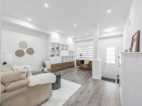 49 Hickling Lane N Ajax ON L1T 0P9