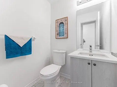 49 Hickling Lane N Ajax ON L1T 0P9